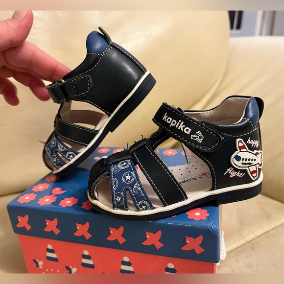 Baby shoes Sz18 (6-9M) - Picture 6 of 8